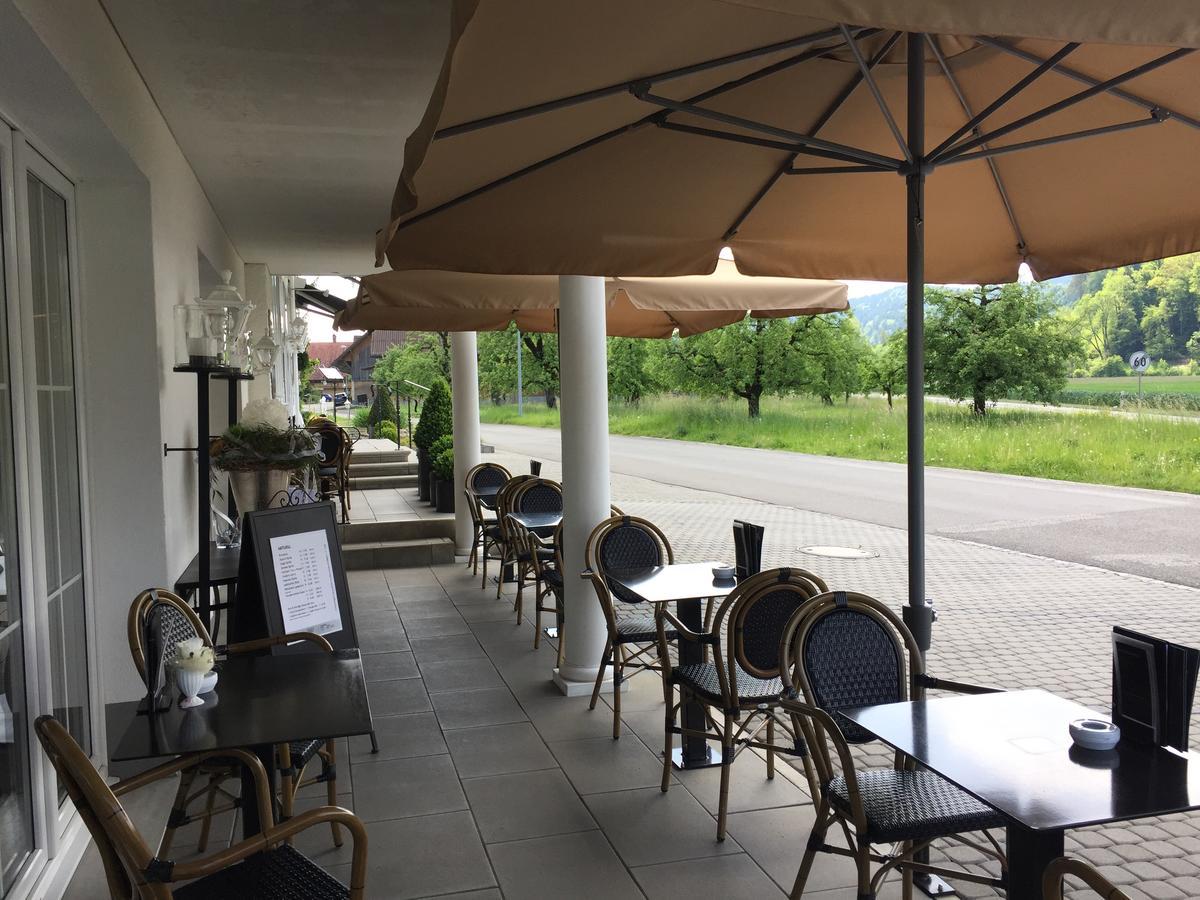 Landcafe Mit Mini Hotel Burgdorf Buitenkant foto